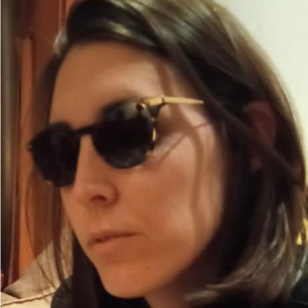 Meet your Posher, Lucia